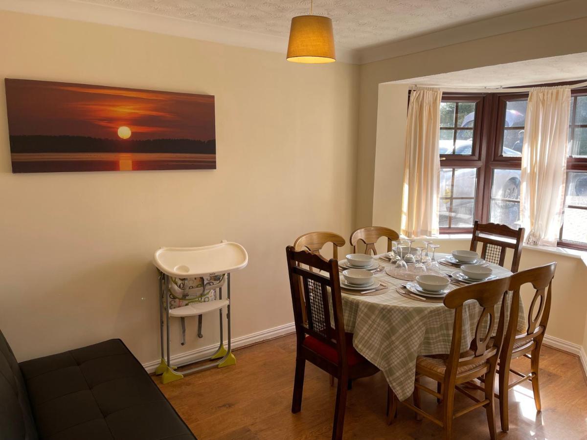 Large, Quiet, Sleeps 16, 4 Bathrooms, Parking, Leicester Exterior foto