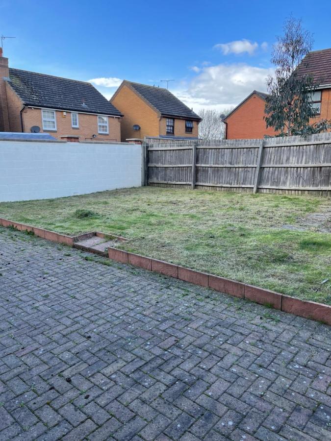 Large, Quiet, Sleeps 16, 4 Bathrooms, Parking, Leicester Exterior foto